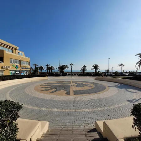 Canet-en-roussillon: 2 Personnes Avec Balcon - Fr-1-794-172